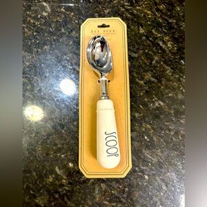 Rae Dunn ice cream SCOOP ceramic handle, brand new